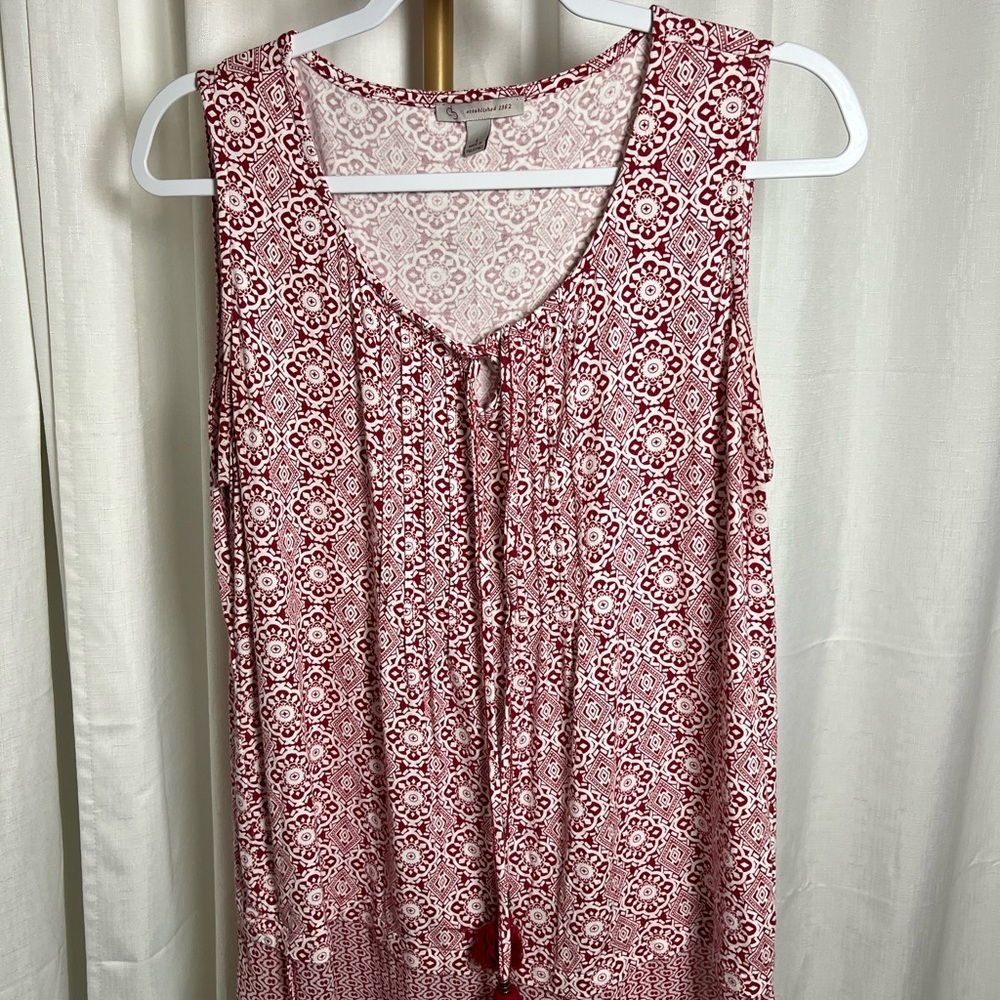 Red & White Tie Front Tank Top with Geometric Pattern